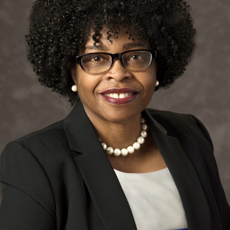 Glenda Headshot IMG_0029